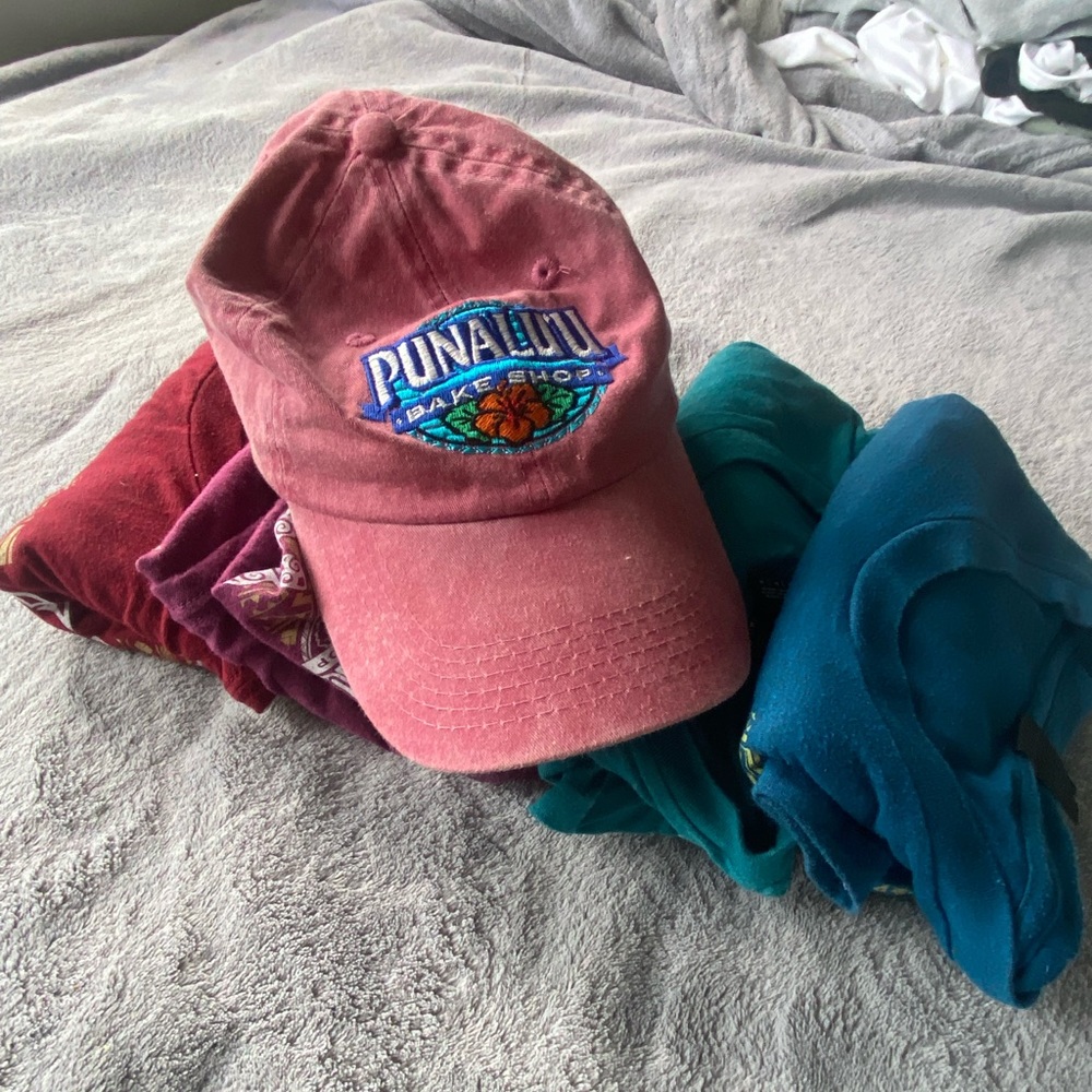 Punaluu Bakeshop hat
